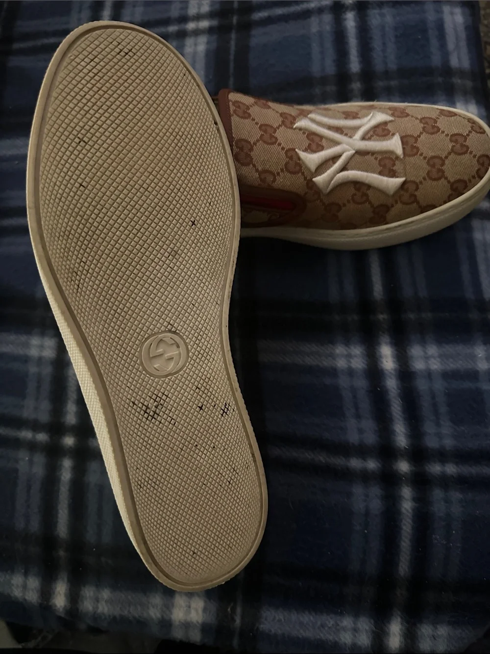Gucci GG Supreme Monogram NY Logo Men’s Slip-On Fashion Sneakers Size 9+G 10 US